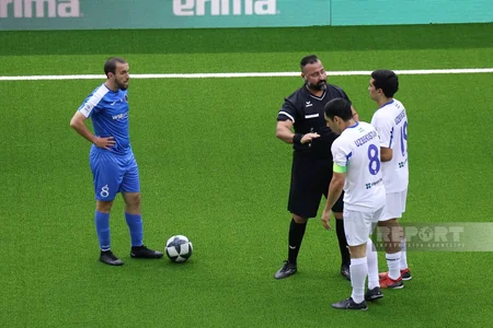 Франция и Узбекистан сыграли вничью на ЧМ по мини-футболу в Баку