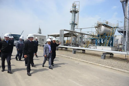 SOCAR prezidenti Etilen-Polietilen Zavodundakı təmir və modernizasiya işlərinin gedişi ilə tanış olub