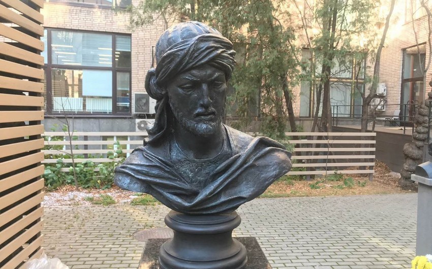 Moskvada İmadəddin Nəsiminin büstü qoyulub - FOTO