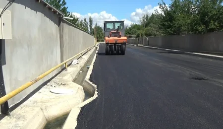 В Нахчыване реконструируют автодороги