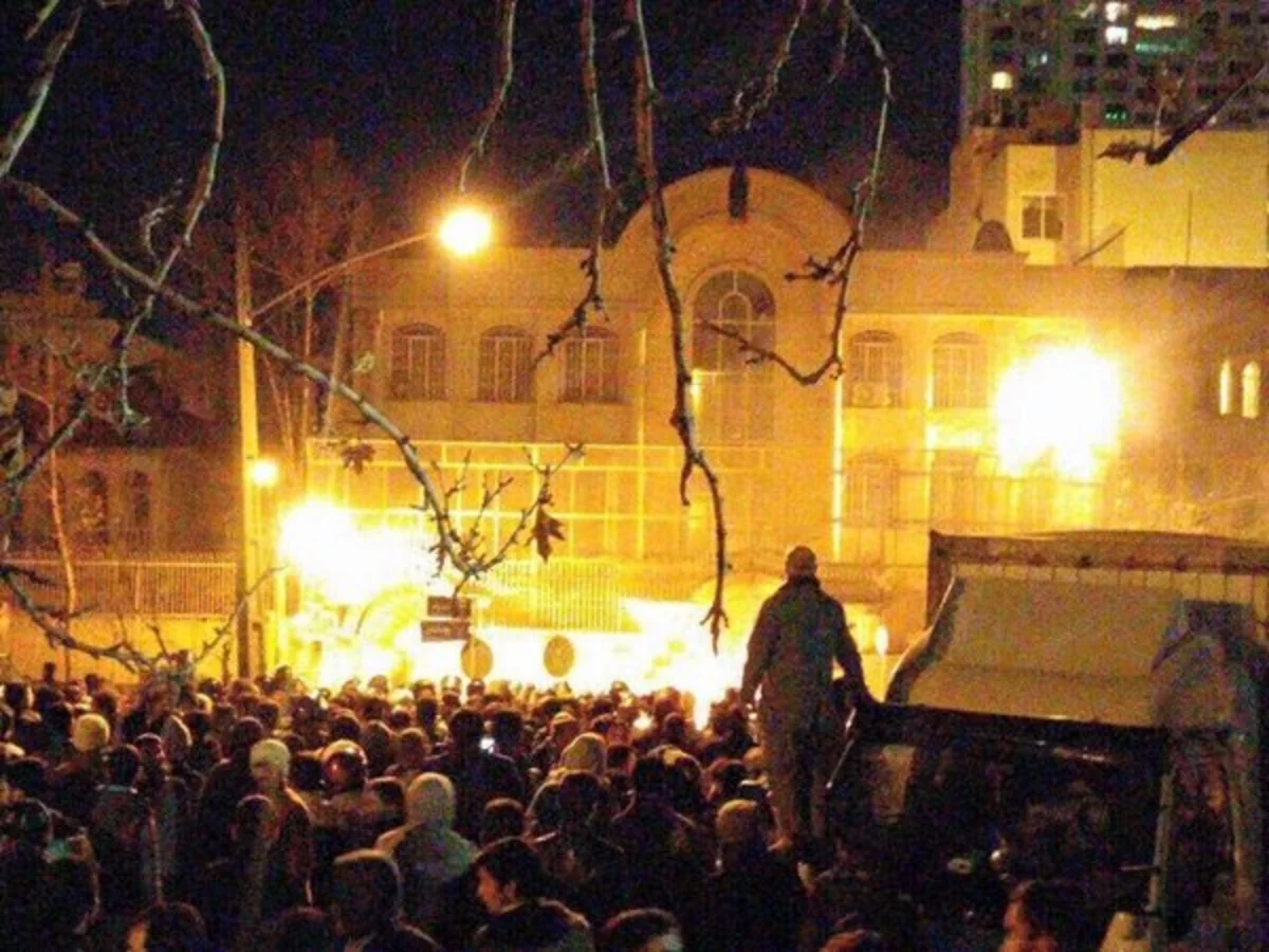 ​İranda Səudiyyə Ərəbistanı səfirliyinə hücumla bağlı 100-ə yaxın şəxs həbs olunub