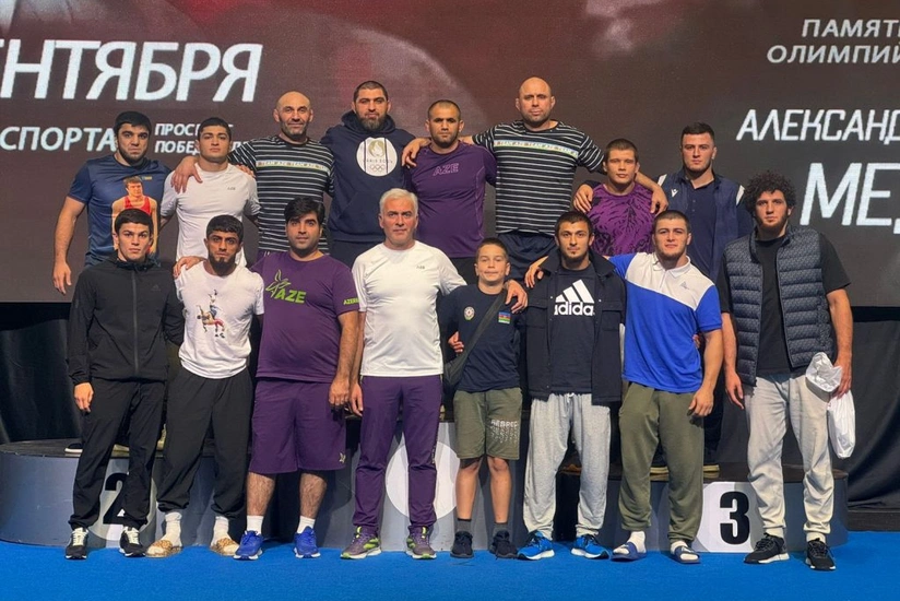 Azərbaycanın sərbəst güləşçiləri Minskdə 8 medal qazanıblar