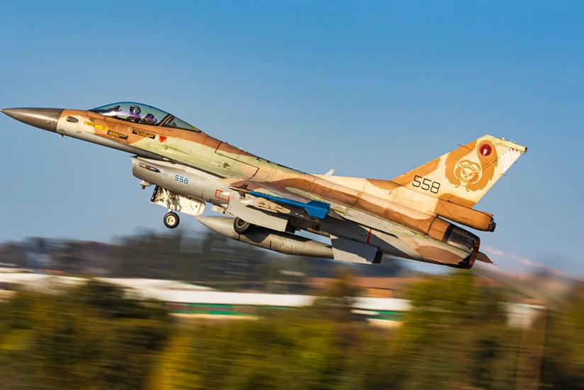 İsrail Suriyadakı hərbi obyektlərə zərbələr endirib