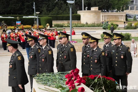 Qələbənin 73-cü ildönümü - FOTOREPORTAJ