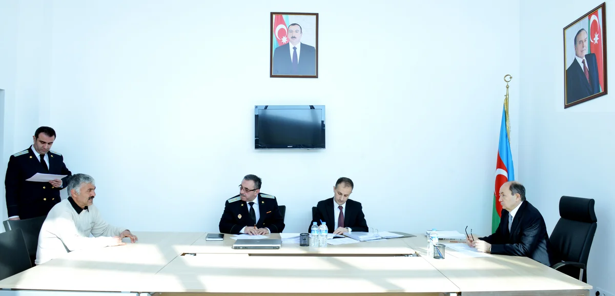 ​Ədliyyə naziri Qobustanda vətəndaşları qəbul edib