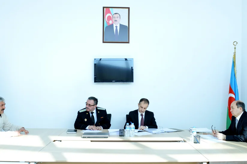 ​Ədliyyə naziri Qobustanda vətəndaşları qəbul edib