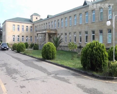 Astarada sərnişin mikroavtobusu zəncirvari qəzaya düşüb, ölən və xəsarət alanlar var - FOTO