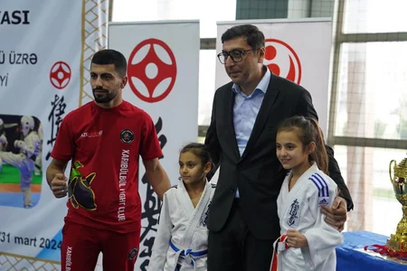 Full kontakt və kyokuşin karate üzrə Azərbaycan çempionatı keçirilib