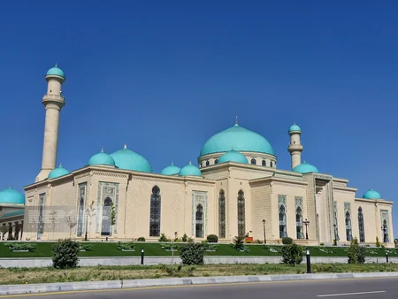 Naxçıvanda Qurban bayramı münasibətilə bayram namazı qılınıb
