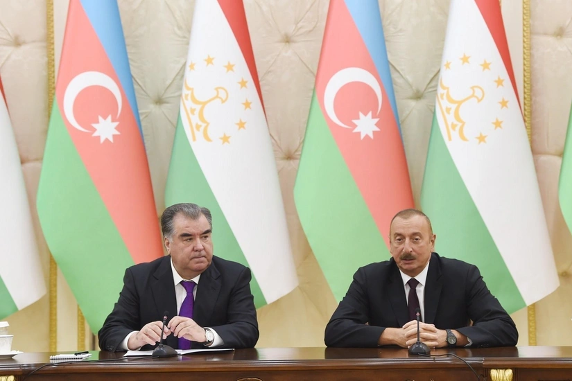 Prezident İlham Əliyev Emoməli Rəhmonu təbrik edib