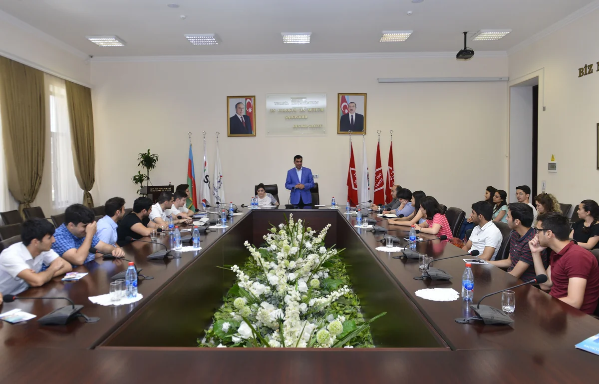 Bakı Ali Neft Məktəbində STAR və Petkimdə işləyəcək 25 məzunla görüş keçirilib