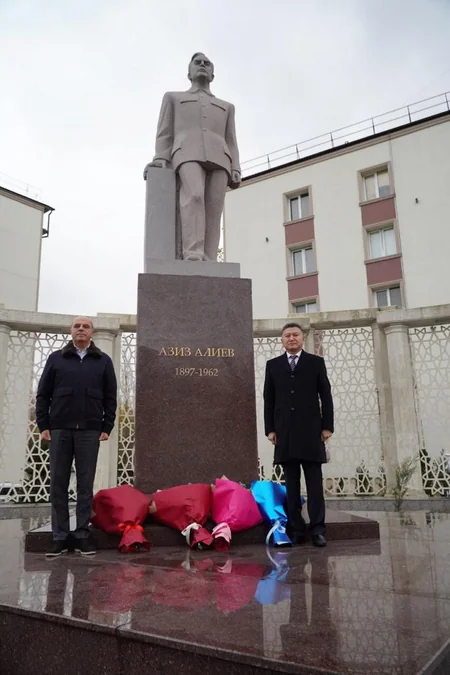 Azərbaycan şahmatçıları Mahaçqalada Əziz Əliyevin xatirəsinə həsr edilmiş turnirə qatılıblar
