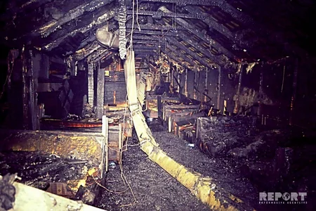 Bakıda tikinti materiallarının satıldığı mağazalarda güclü yanğın olub - FOTO