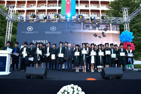 Azərbaycan Əmək və Sosial Münasibətlər Akademiyasında “Məzun günü” keçirilib