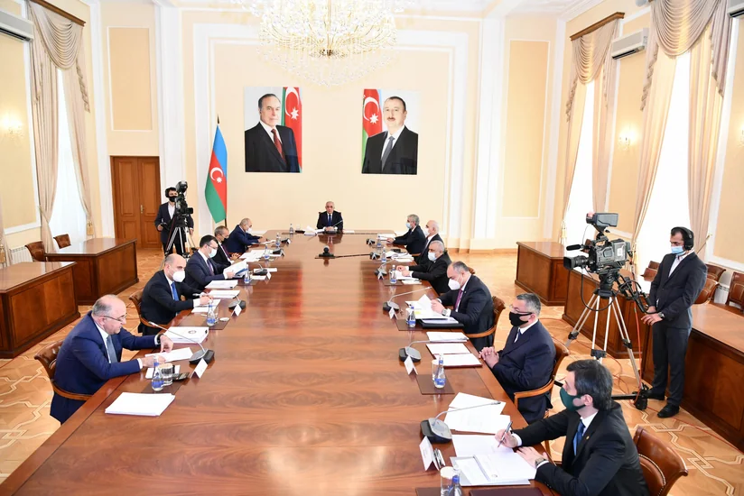 Nazirlər Kabineti büdcə məsələlərini müzakirə edib