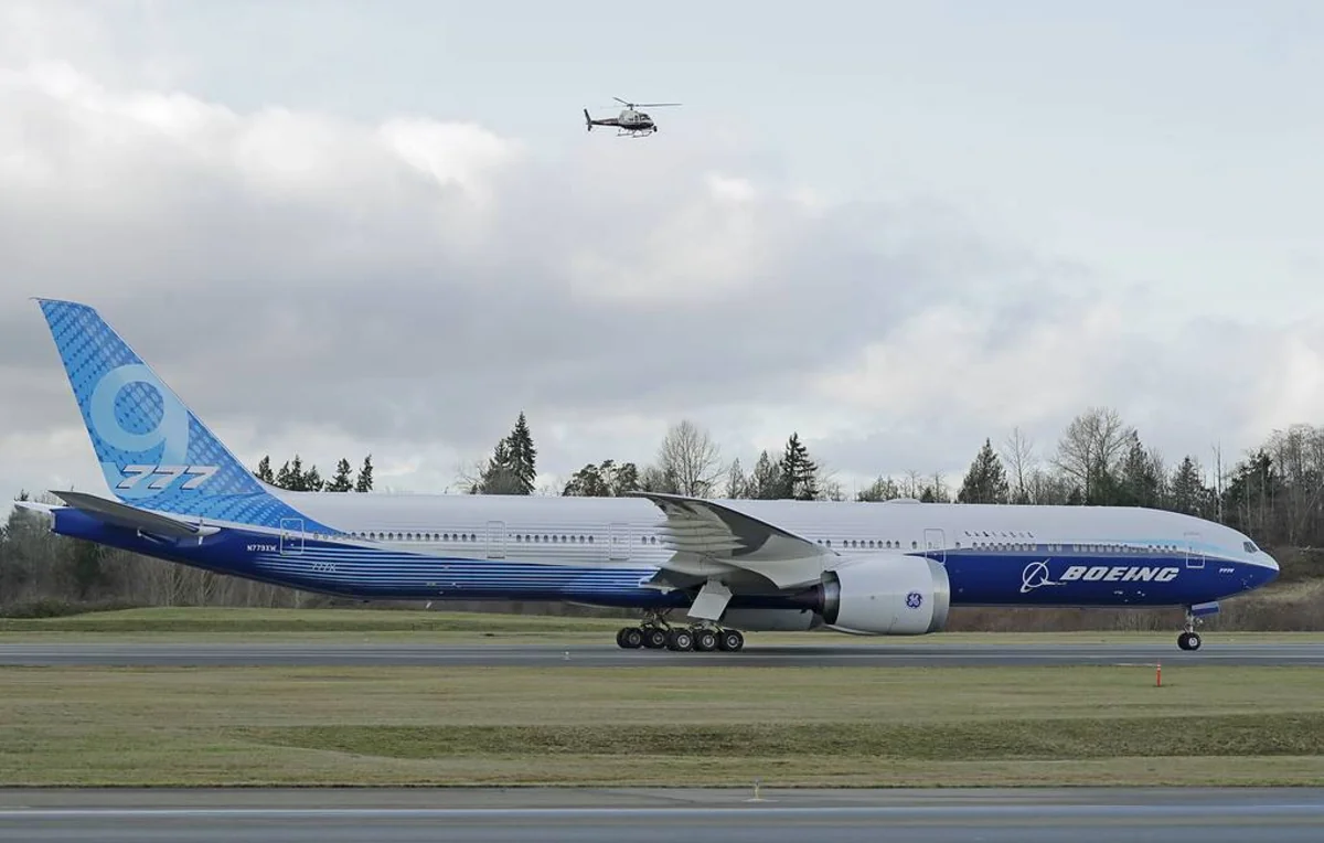 “Boeing 777X” birinci sınaq uçuşunu başa çatdırıb