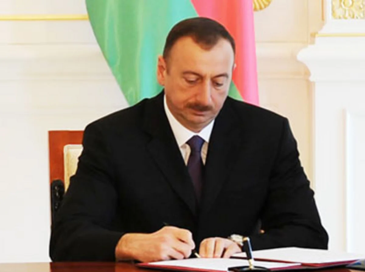 Azərbaycan Prezidenti yeni nəsil şəxsiyyət vəsiqəsinin tətbiqi ilə bağlı əlavə tədbirlər haqqında sərəncam imzalayıb