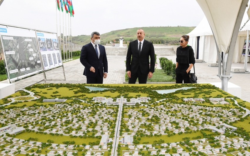 İlham Əliyev Füzulinin Dövlətyarlı kəndində “Ağıllı kənd”in təməlini qoyub