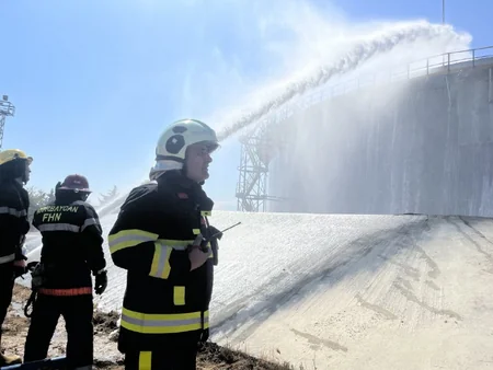 FHN-in Dövlət Yanğından Mühafizə Xidməti neftyığma məntəqəsində təlim keçirib
