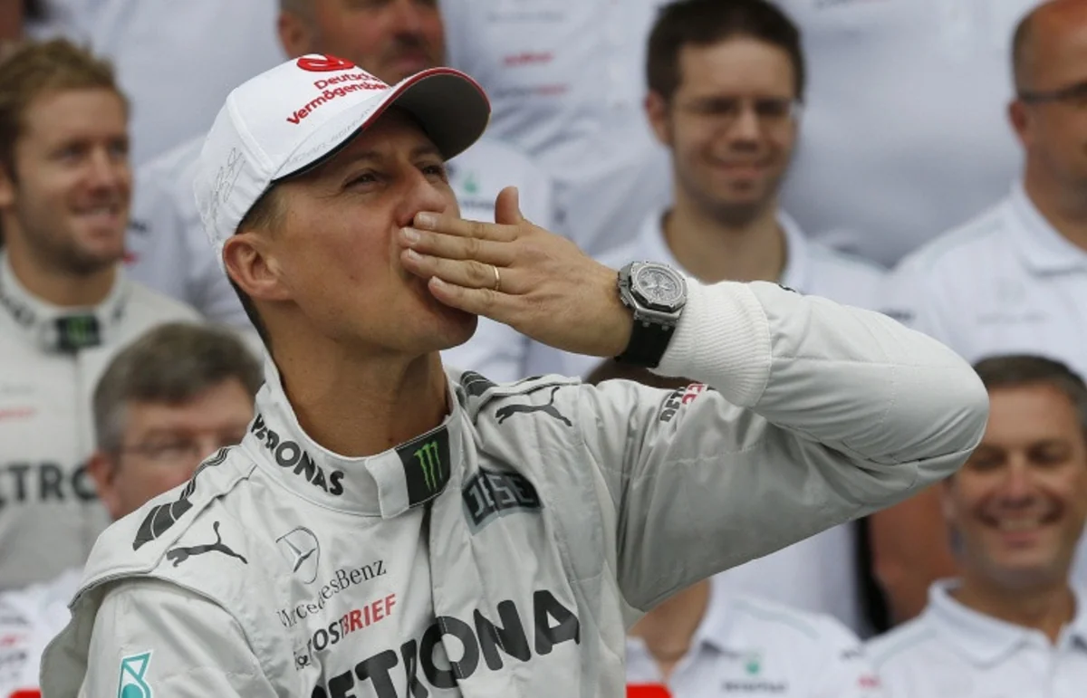 Семья Михаэля Шумахера поблагодарила его фанатов за оказанную поддержку