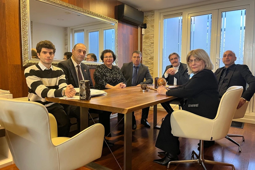 EACPA Baş katibi və nümayəndələri Niderland XİN-in şöbə müdiri və “Denk” partiyasının rəhbəri ilə görüşüblər