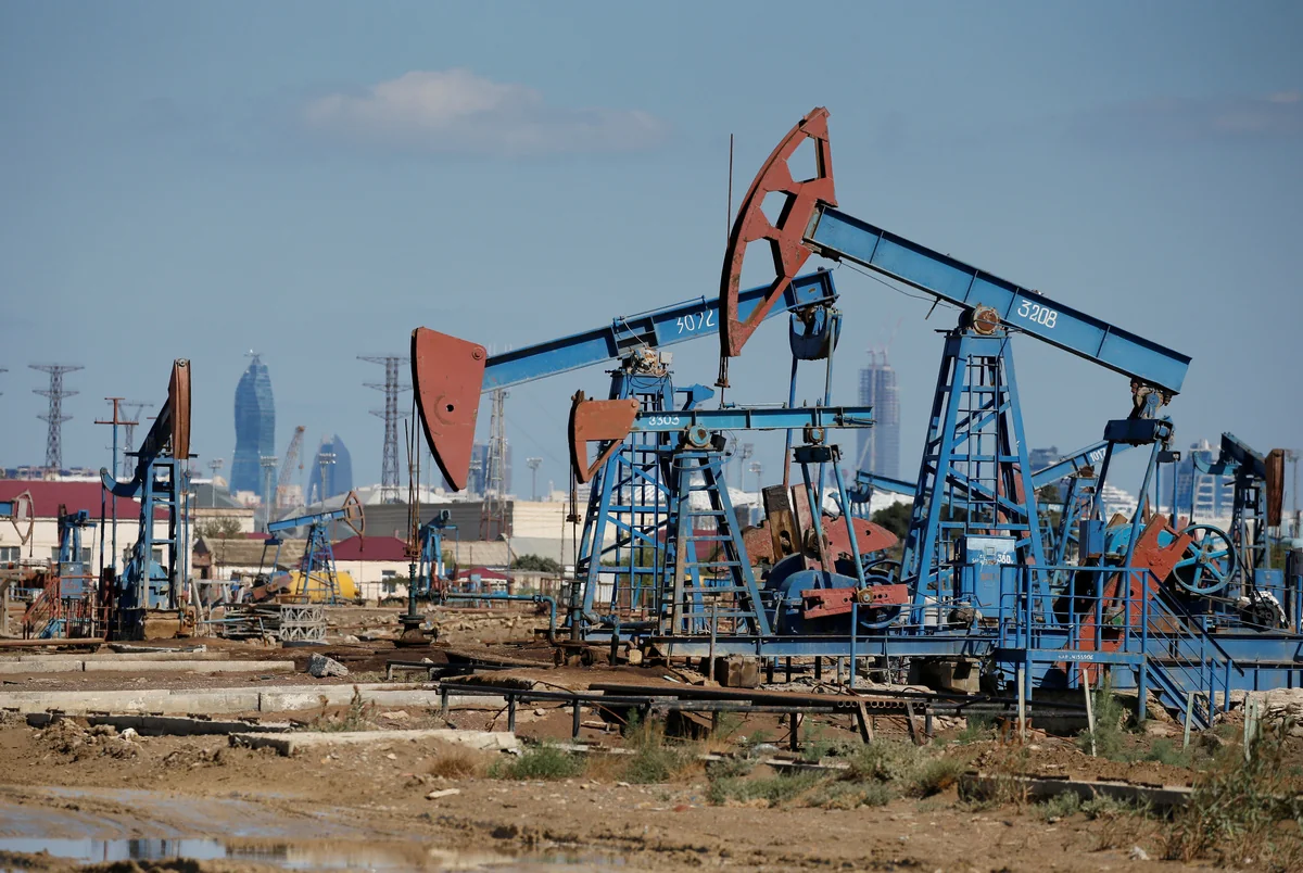 Azerbaijani oil price rises