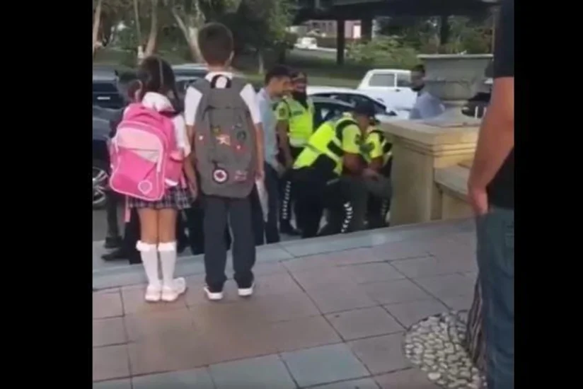 Bakıda məktəbin qarşısında polisə tabe olmayan şəxs həbs edilib