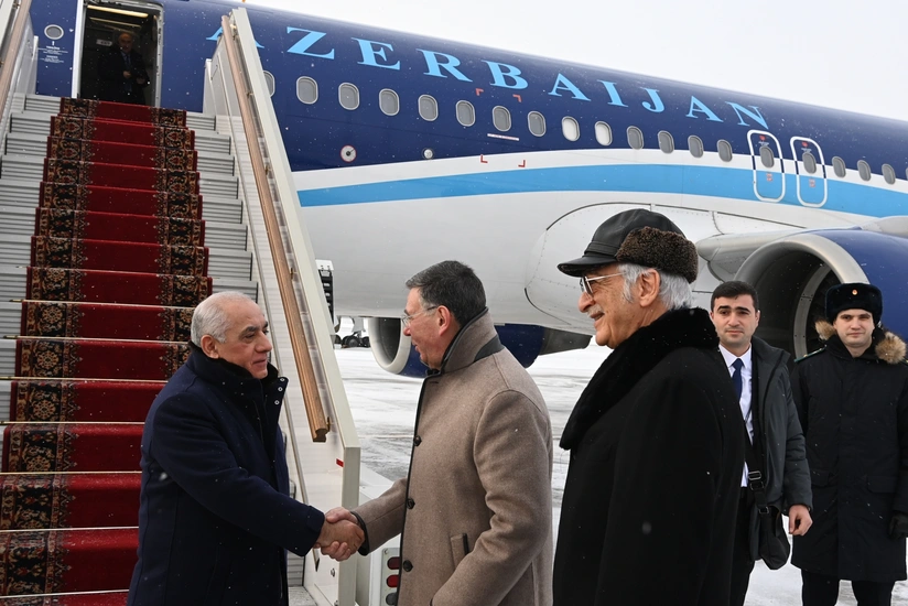 Baş nazir Əli Əsədov Moskvaya işgüzar səfərə gedib