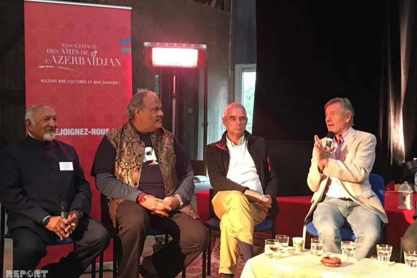 Fransanın Normandiya regionunda Azərbaycanda tolerantlıq ənənələrindən danışılıb - FOTO