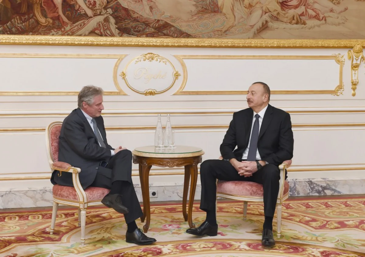 Prezident İlham Əliyev “Thales International” şirkətinin baş vitse-prezidenti ilə görüşüb