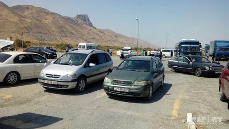Silah-sursat anbarında partlayışla əlaqədar bağlanan Bakı-Quba yolu açılıb - FOTO