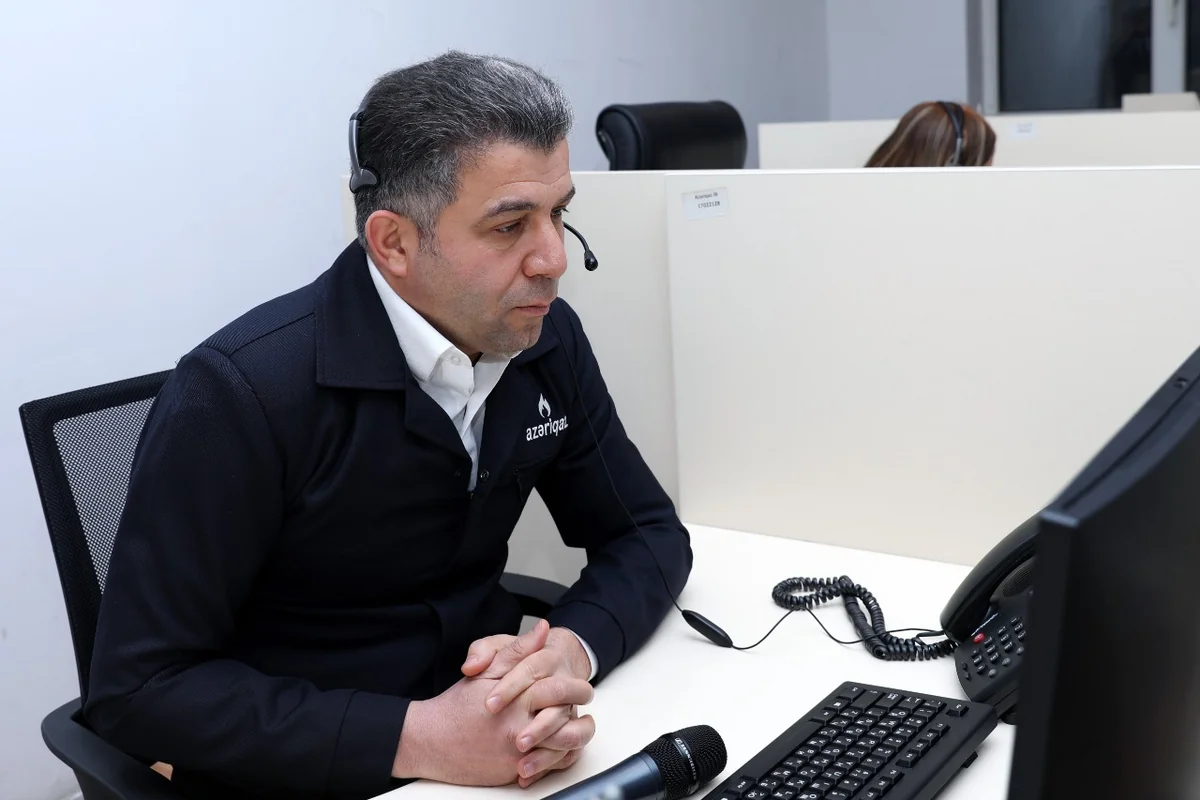 Bayram günü “Azəriqaz”a daxil olan bəzi zəngləri baş direktor cavablandırıb