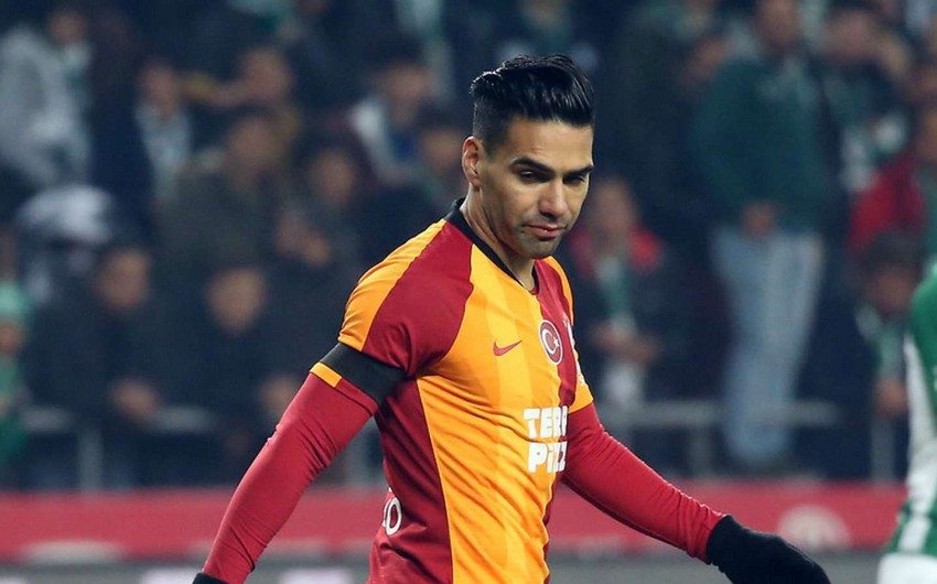 Qalatasaray klubunun iki futbolçusu zədələnib