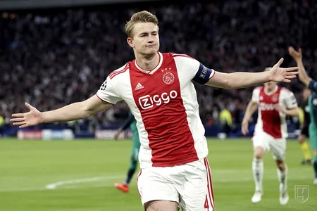 Tottenhem ilk dəfə Çempionlar Liqasının finalına yüksəlib - VİDEO