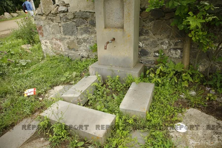 Gürcüstanda azərbaycanlıların xatirəsinə etinasızlıq: Memorial abidə baxımsızlıqdan dağılıb