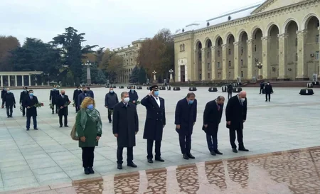 Gəncədə ümummilli lider Heydər Əliyevin xatirəsi yad edilib