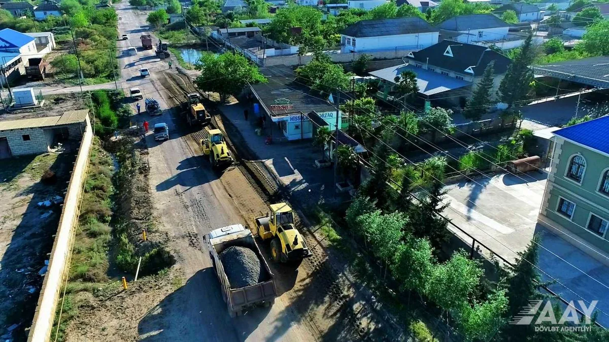 Neftçalada 11 yaşayış məntəqəsinin yolları yenidən qurulur