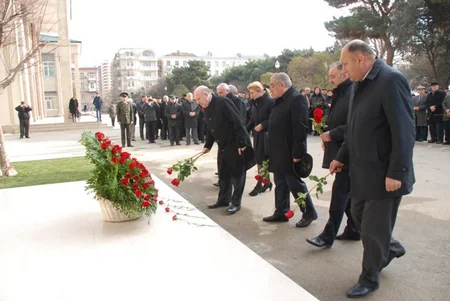 Rektor Əhliman Əmiraslanov: Xalqımız öz qanı bahasına azadlığına qovuşub