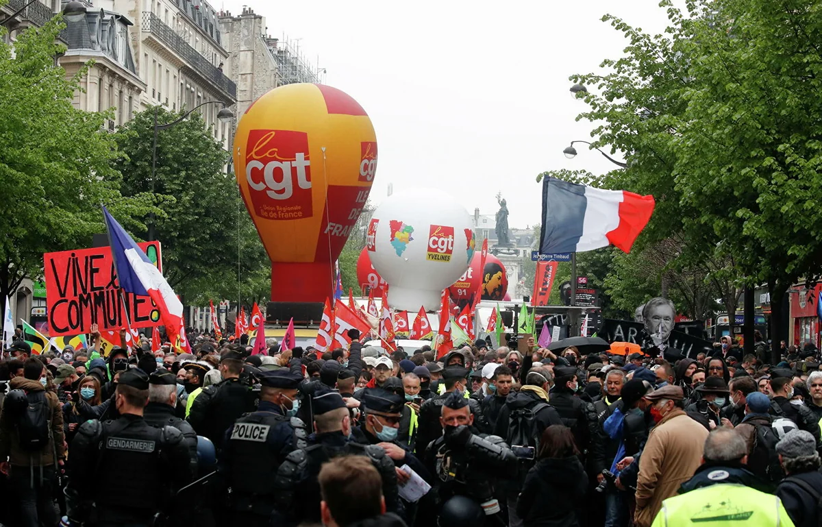Во Франции на первомайских манифестациях задержали 56 человек