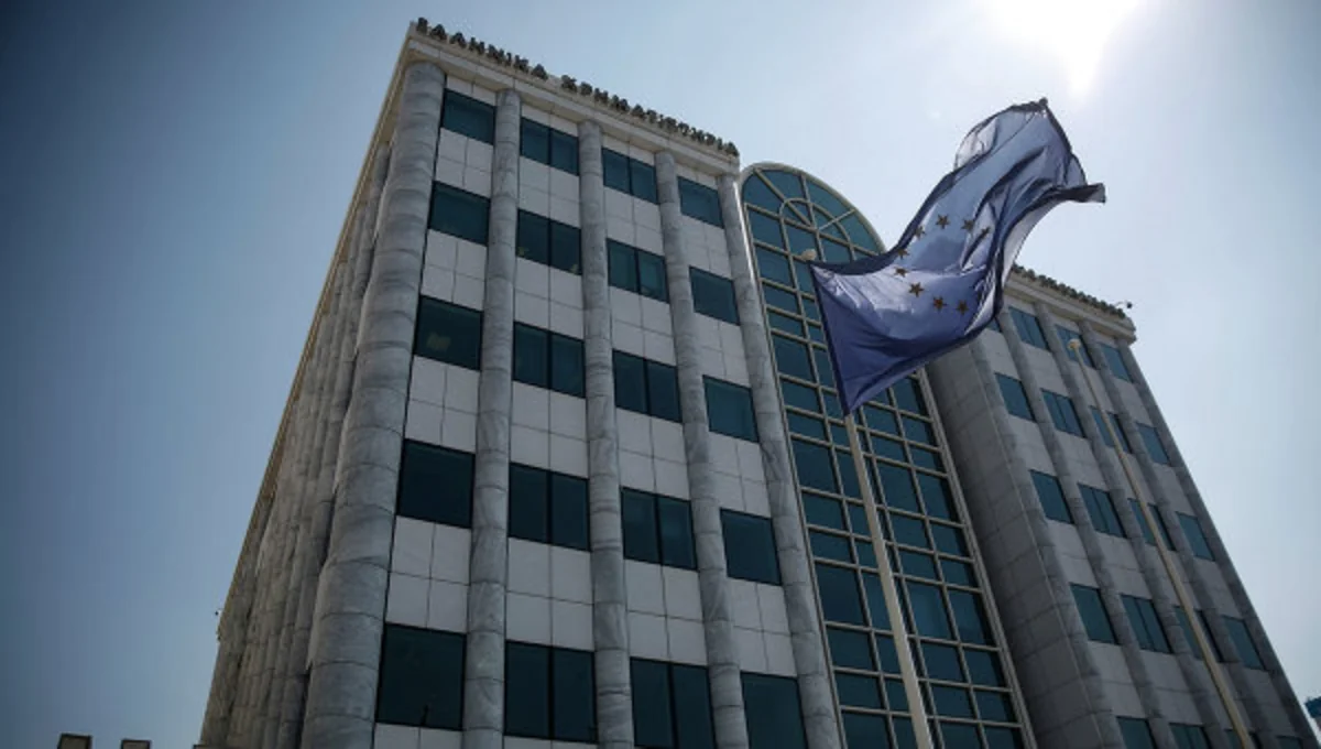 Yunanıstan beynəlxalq kreditorlarla büdcə göstəricilərinə dair razılığa gəlib