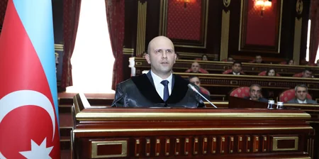 Yeni təyin olunmuş hakimlər and içiblər