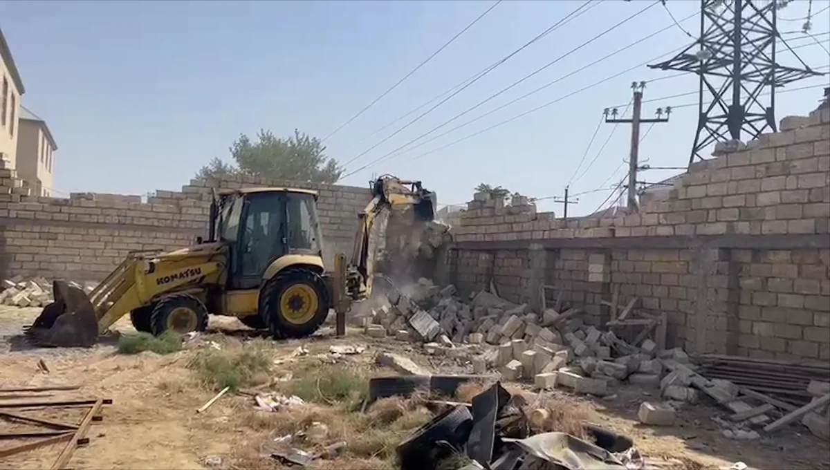 Bakıda daha bir qanunsuz tikintinin qarşısı alınıb