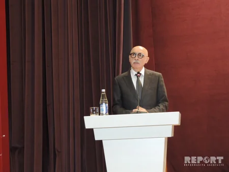 Təhsil nazirinin müavini Firudin Qurbanov