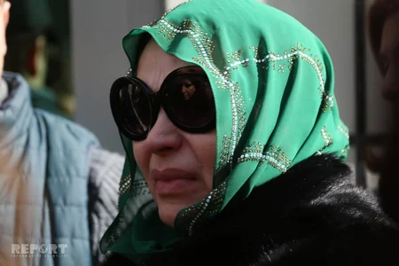 İlhamə Quliyevanın meyiti Respublika Kliniki Xəstəxanasına aparılıb - FOTO