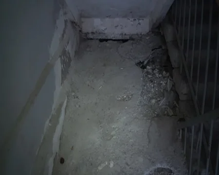 Kürdəmirdə yaşayış binasına qrunt suları dolub, antisanitar vəziyyət yaranıb