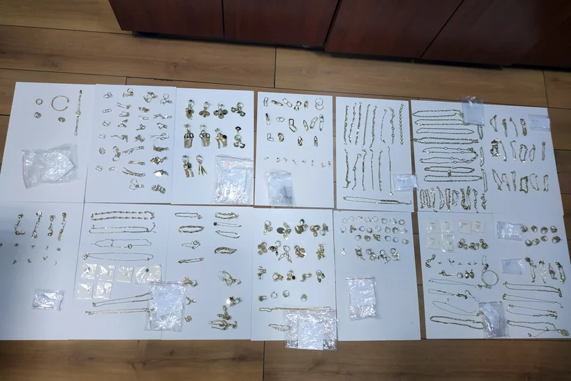 Azərbaycana zərgərlik məmulatlarının qanunsuz keçirilməsinin qarşısı alınıb
