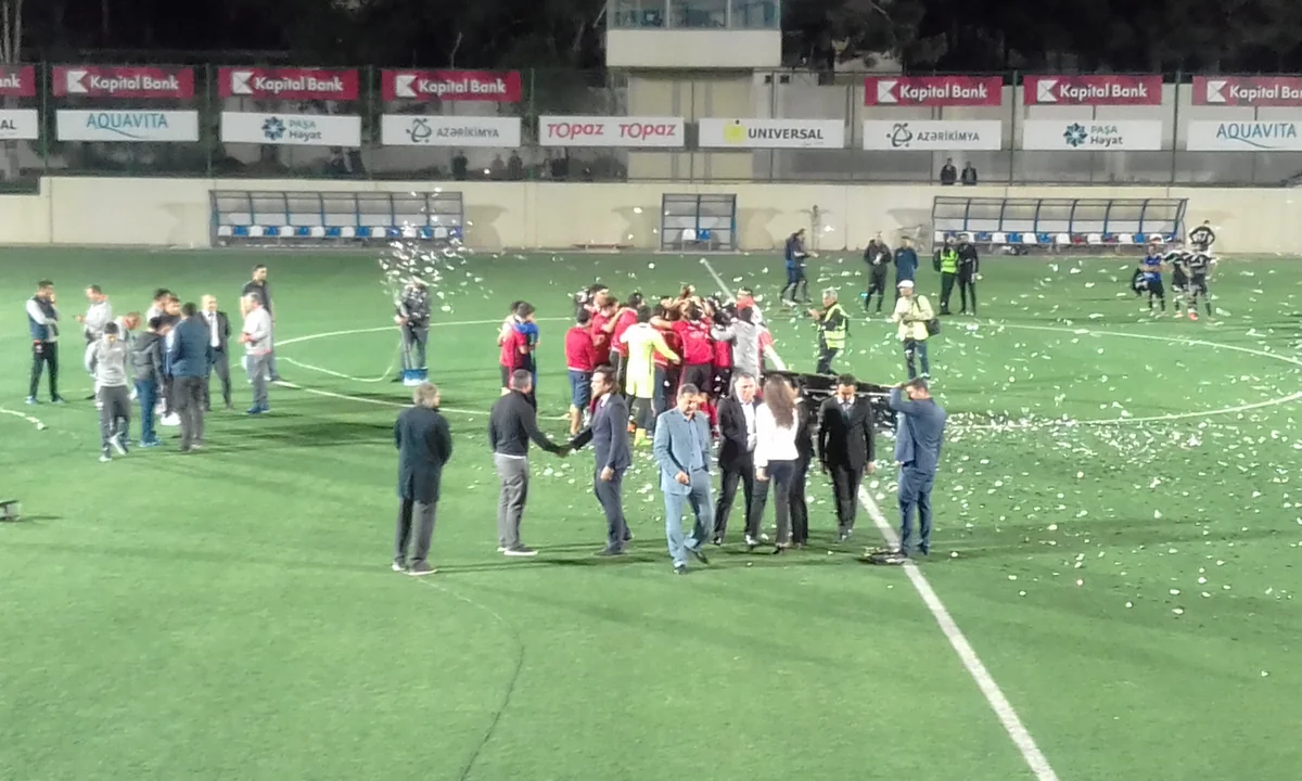 Gənclər Liqasının medalçıları mükafatlandırılıb