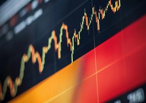 Euro weakens against dollar ahead of Germany's business climate index release