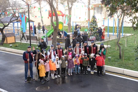 Bakıda növbəti abad həyət sakinlərin istifadəsinə verilib