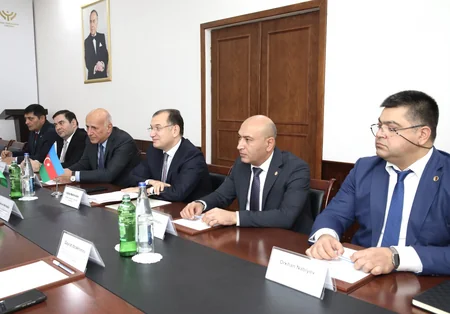AHİK-də Özbəkistan Həmkarlar İttifaqları Federasiyasının nümayəndələri ilə görüş olub